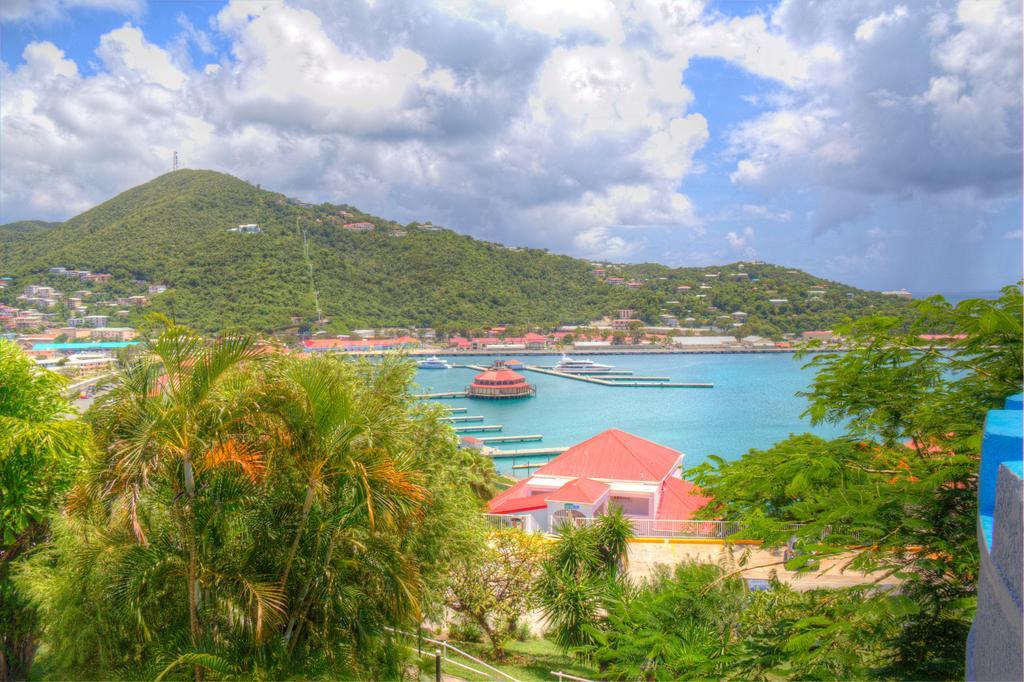 Castle Villas At Bluebeards Charlotte Amalie Exterior photo